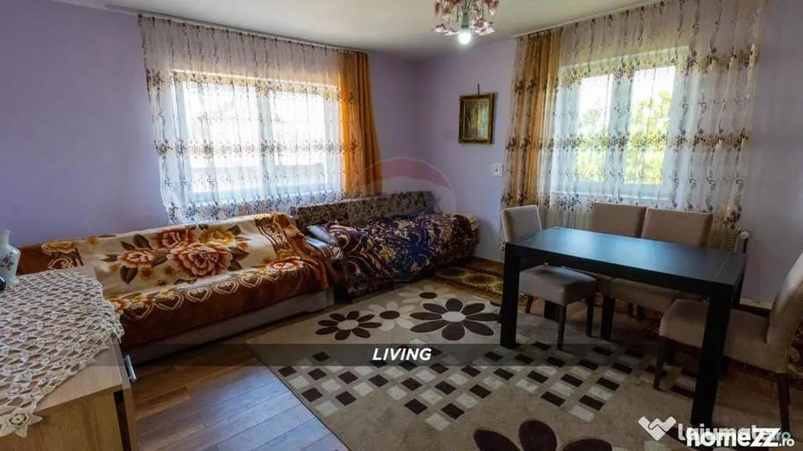 Casă cu 2 camere cu Teren 900 Mp în Mireșu Mare