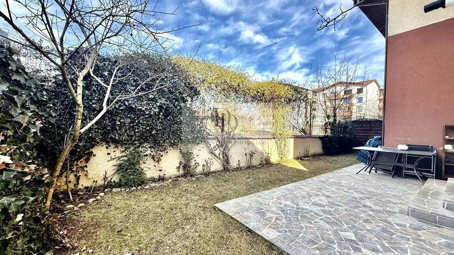Casă individuală cu 5 camere cu Canalizare în Florești