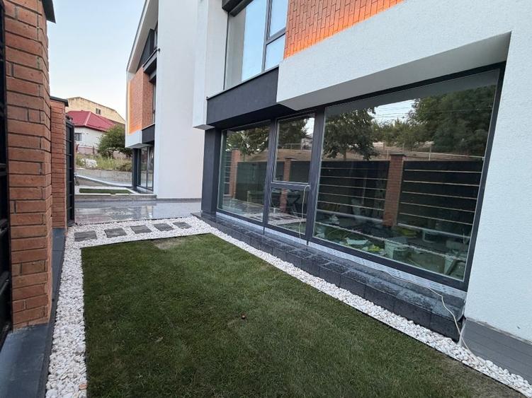 Duplex cu 4 camere cu Canalizare în Mănăștur