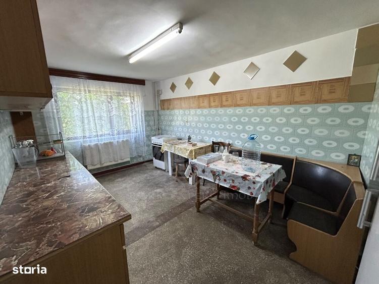 Casă cu 4 camere în Boldești