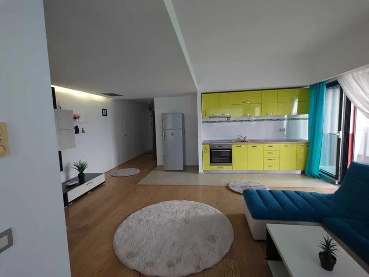 Apartament cu 2 camere decomandat în Faleza Nord