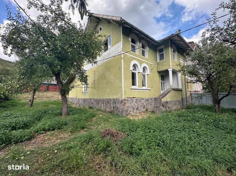 Casă cu 4 camere cu Teren 1000 Mp în Râciu
