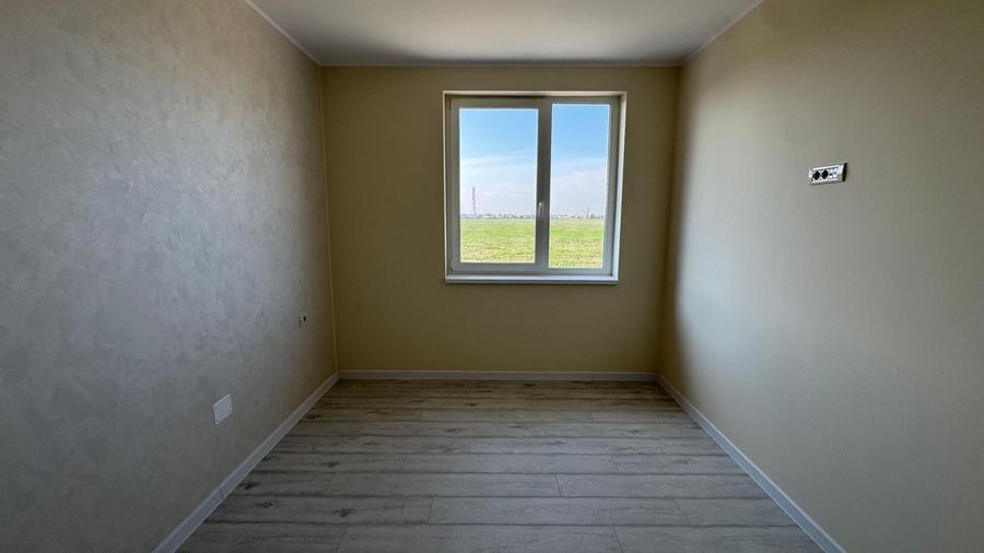 Duplex cu 4 camere cu Canalizare în Giroc