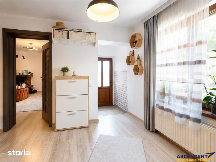 Casă cu 4 camere cu Teren 919 Mp în Sânpetru