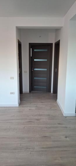 Casă cu 3 camere cu Canalizare în Lumina