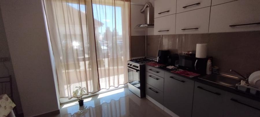 Apartament cu 2 camere semidecomandat, mobilat în Popas Păcurari