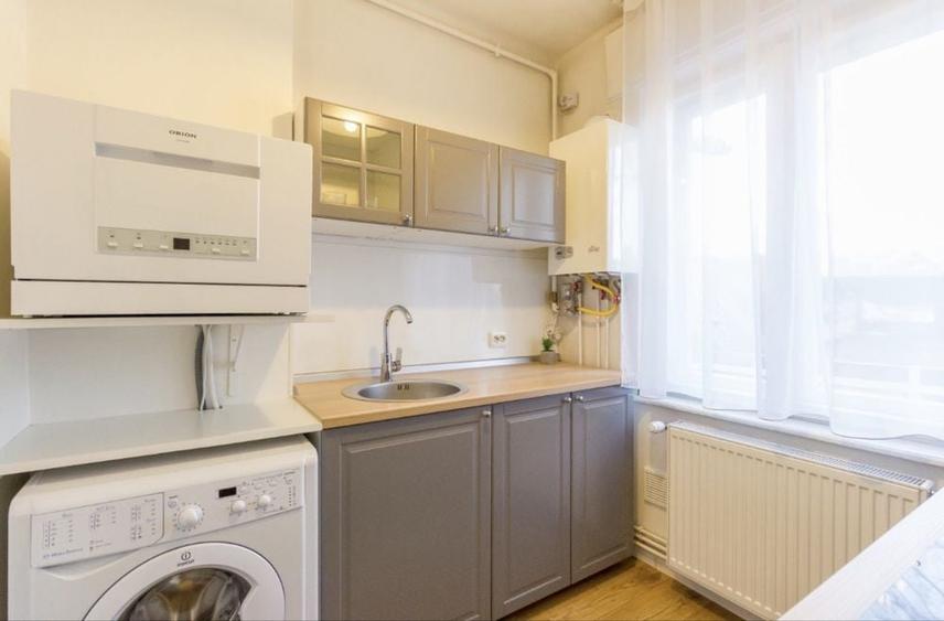 Apartament cu 2 camere semidecomandat în Central