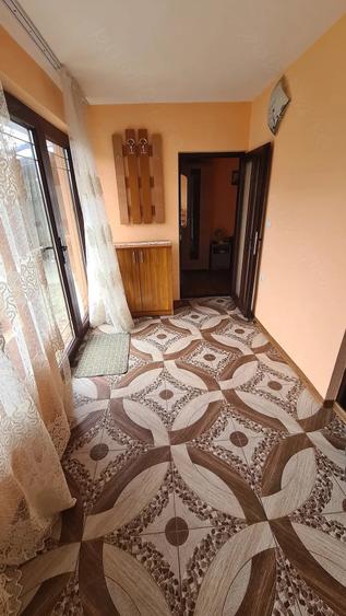 Casă cu Teren 1796 Mp în Central