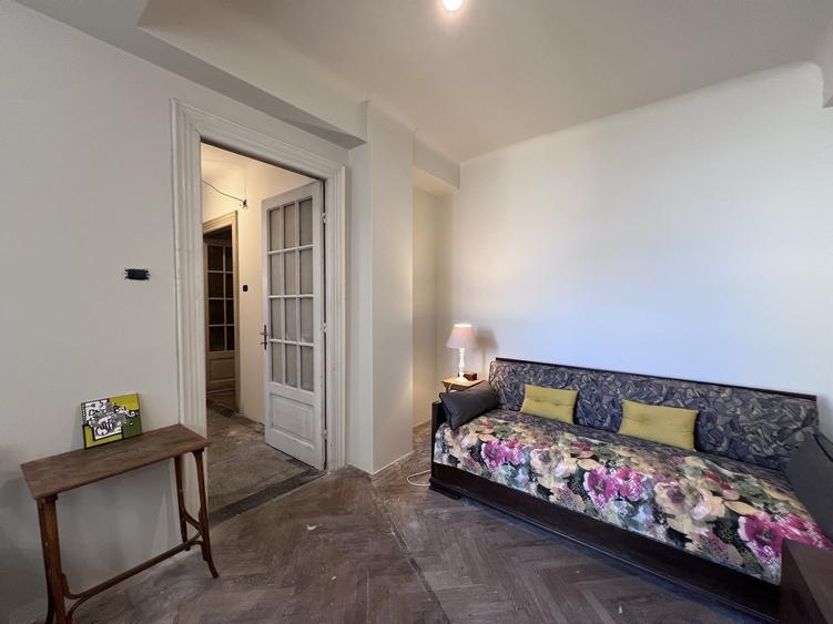 Apartament 3 camere semidecomandat. Palatul Agricola-Fonciera. - 12