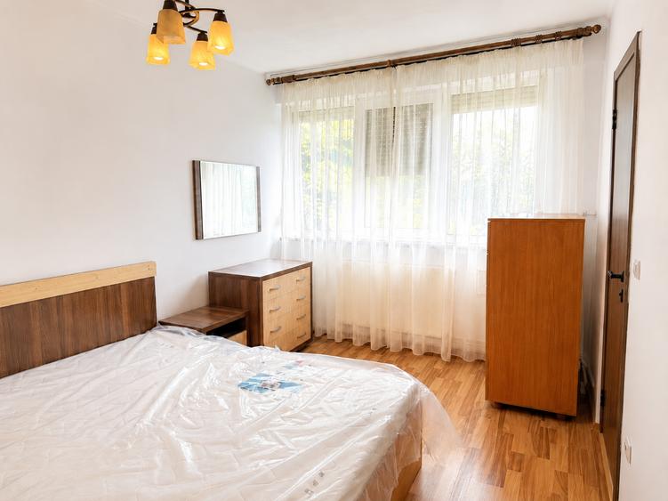 Apartament cu 2 camere semidecomandat în Eroii Revoluției