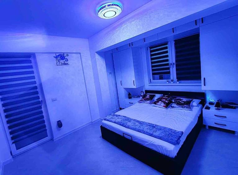 Apartament cu 2 camere decomandat în Calea București
