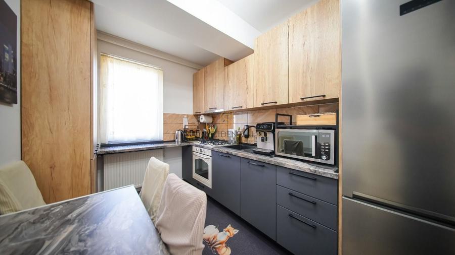 Apartament cu 2 camere, mobilat în Sud