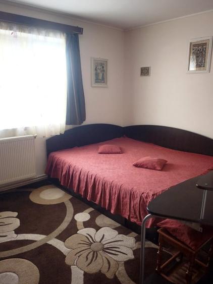 Apartament cu 3 camere decomandat, mobilat în Inel II
