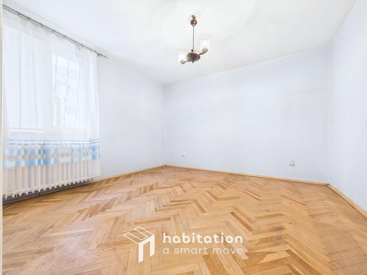Apartament cu 4 camere semidecomandat în Central