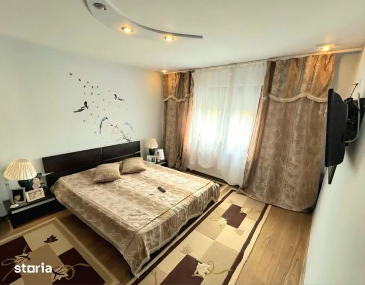 Casă cu 4 camere cu Teren 176 Mp în Central