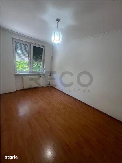 Apartament cu 3 camere decomandat în Rogerius