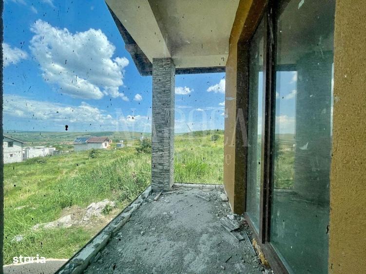 Casă cu 4 camere în Luna