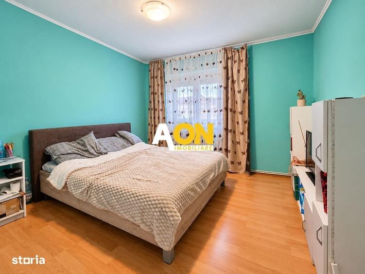 Apartament cu 3 camere decomandat în Cetate