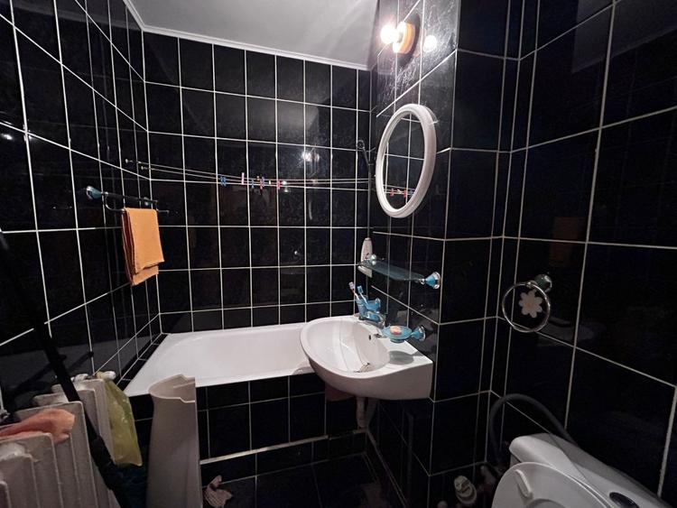 Apartament cu 3 camere decomandat în Plantelor