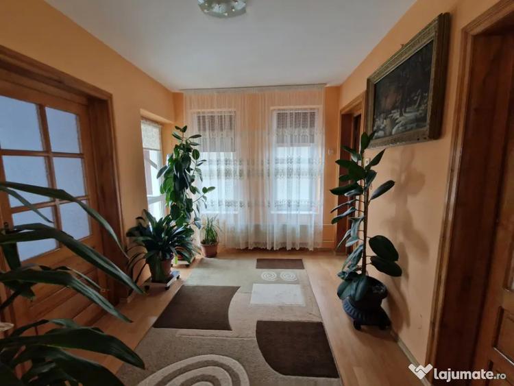Casa duplex, 195 mp, strada G. Ureche - 11