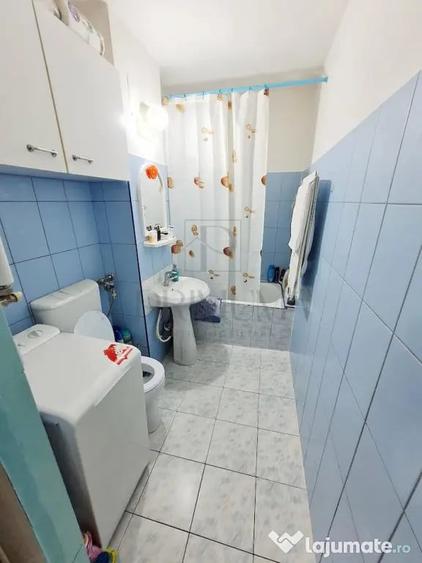 Garsonieră decomandată în Lipovei