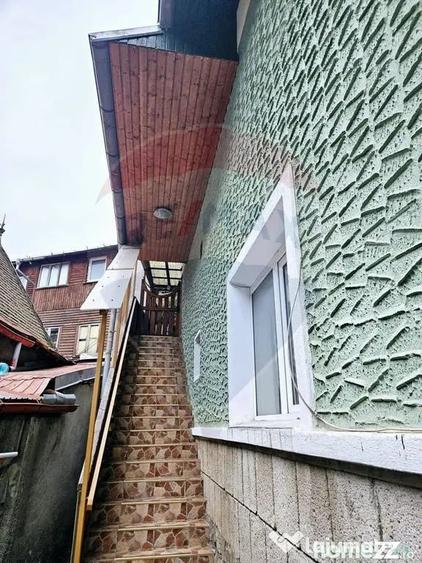 Apartament cu 3 camere decomandat în Calea București