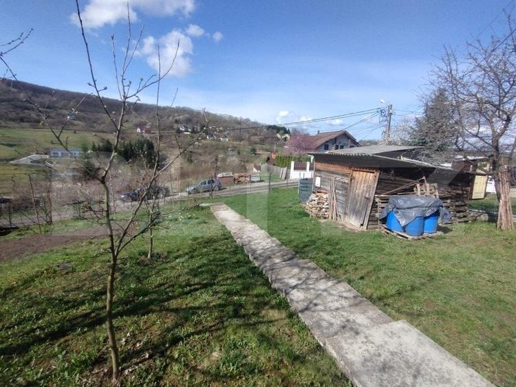 Casă individuală cu 4 camere cu Garaj în Sud-Est