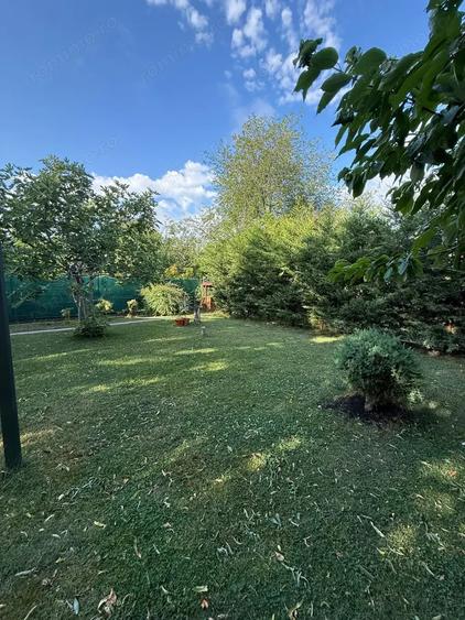 Casă cu 6 camere în Girocului
