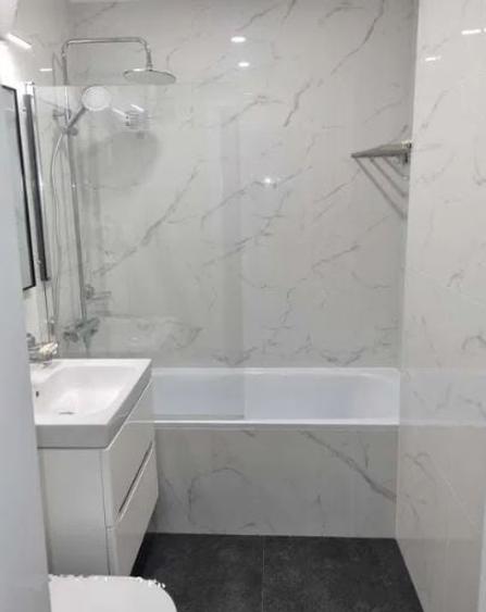 Apartament cu 3 camere semidecomandat, mobilat în Parcul Circului