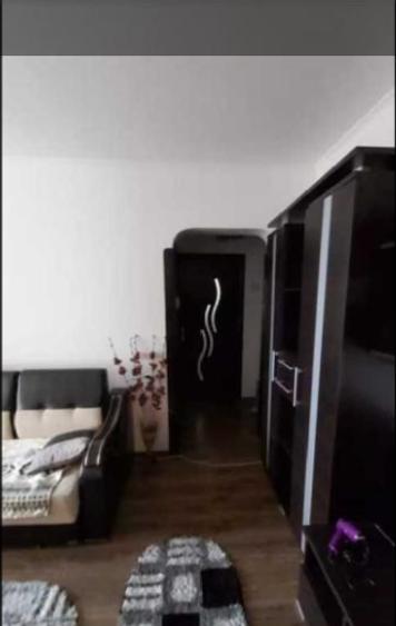 Apartament cu 2 camere semidecomandat în Gara