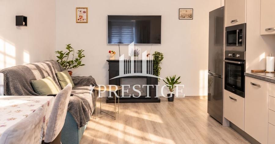Apartament cu 3 camere decomandat, mobilat în Șelimbăr