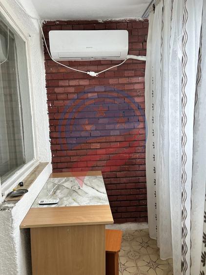 Garsonieră decomandată în Central