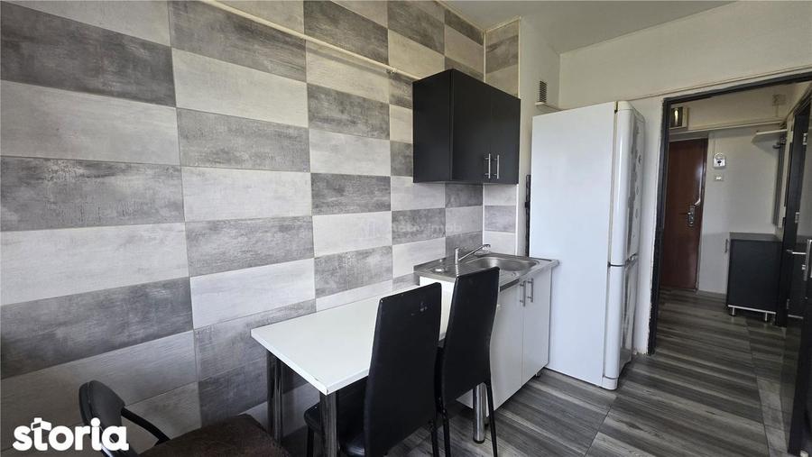 Apartament cu 2 camere decomandat în Bordei