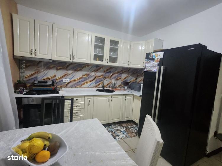 Casă cu 3 camere în Măgura