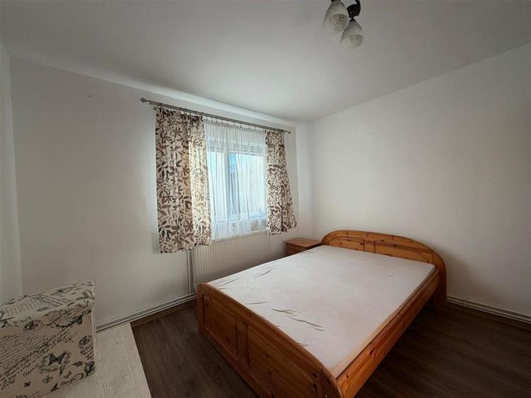 Apartament cu 2 camere decomandat, mobilat în Ștrand