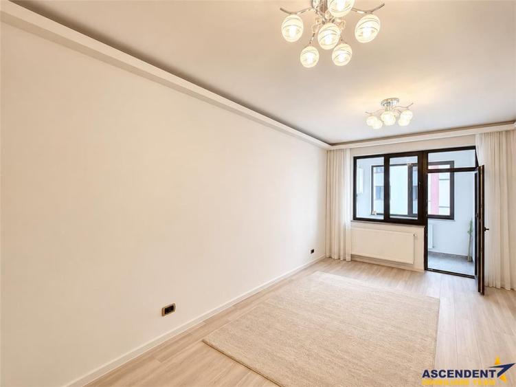 Compozitie generoasa, loc parcare, boxa, Isaran Residence, T - 1