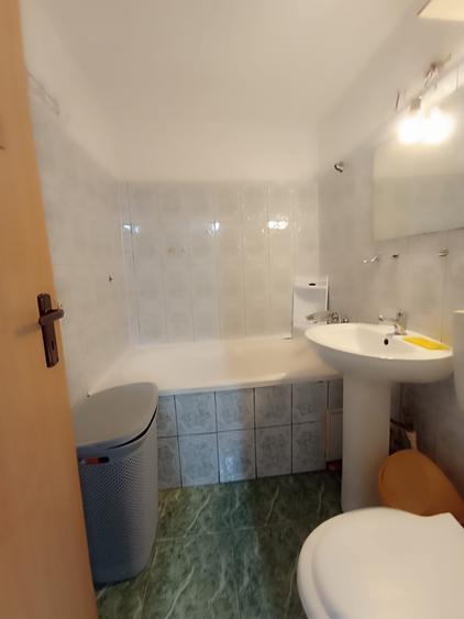 Apartament cu 2 camere decomandat în Mircea cel Bătrân
