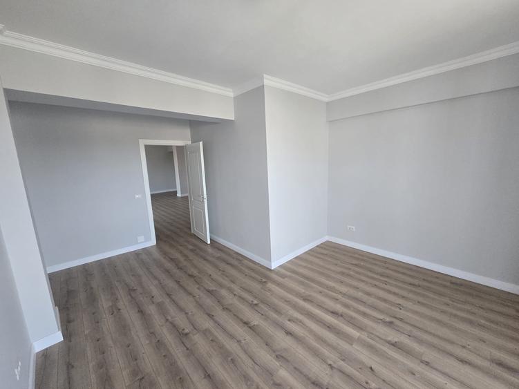 Apartament cu 2 camere semidecomandat în Dămăroaia