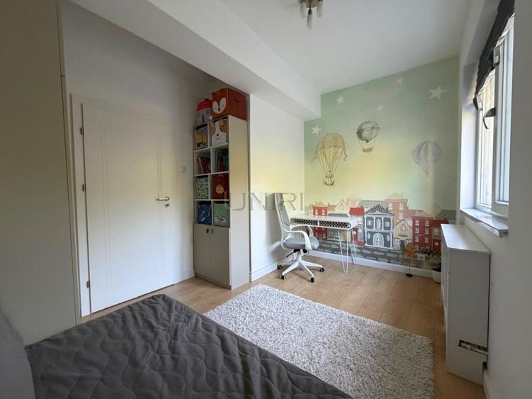 Direct proprietar , 3 camere, parcare subterana, Bdul Unirii- Nerva Traian - 10