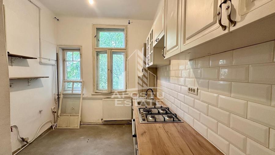 Apartament cu 2 camere decomandat, mobilat în Elisabetin
