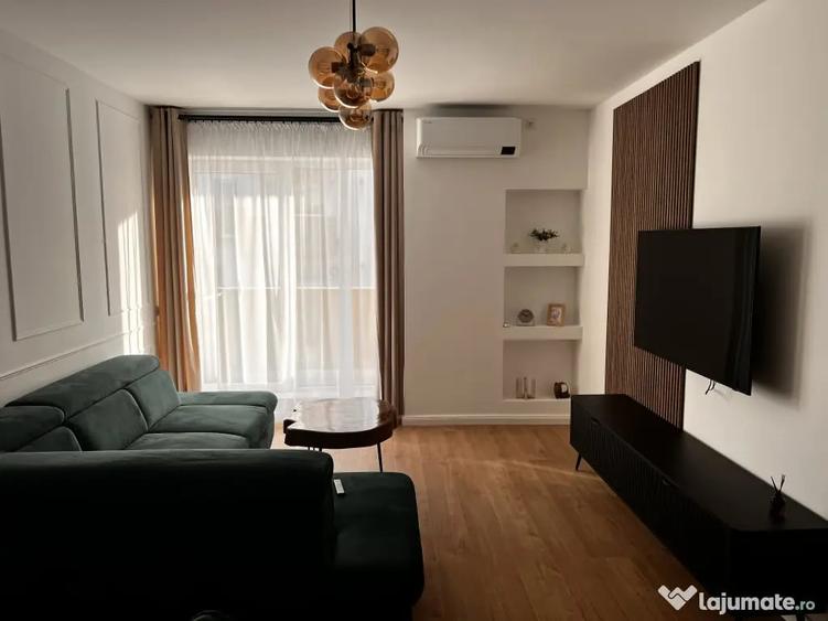 Apartament cu 2 camere decomandat în Central