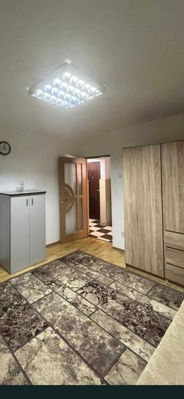 Garsonieră decomandată în Astra