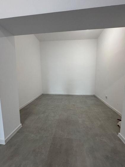 Spațiu comercial, de 110 mp, în Central
