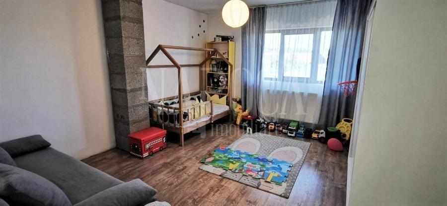 Casă individuală cu 4 camere cu Canalizare în Florești