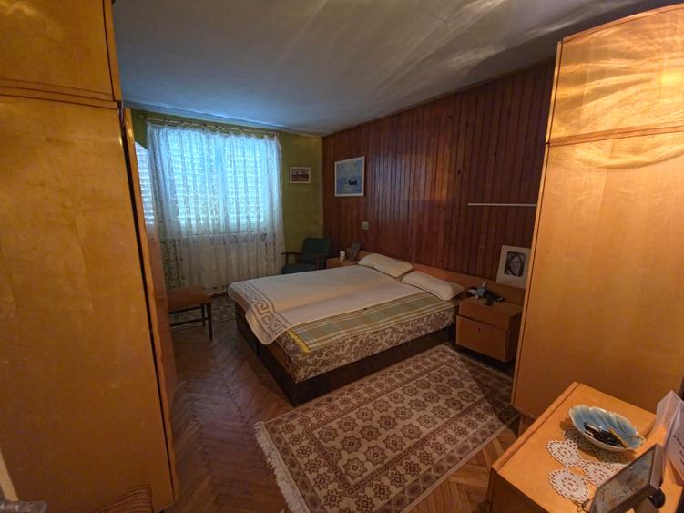 Duplex cu 6 camere cu Canalizare în Faleza Nord