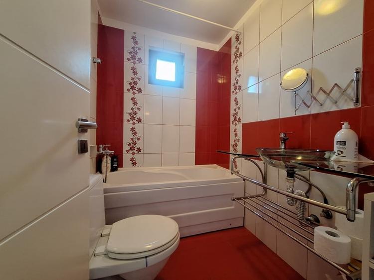 Apartament cu 2 camere decomandat, mobilat în Aradului