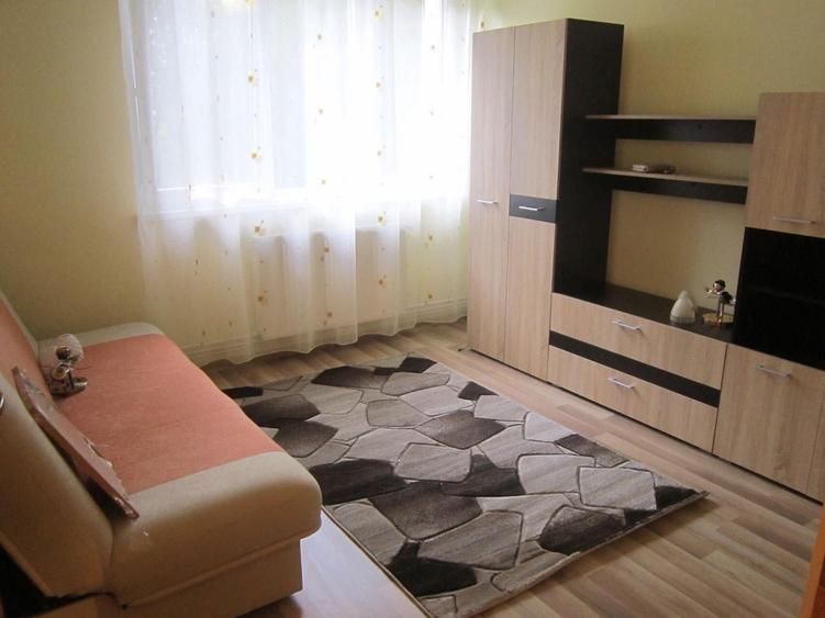 Apartament cu 2 camere decomandat în Cornișa