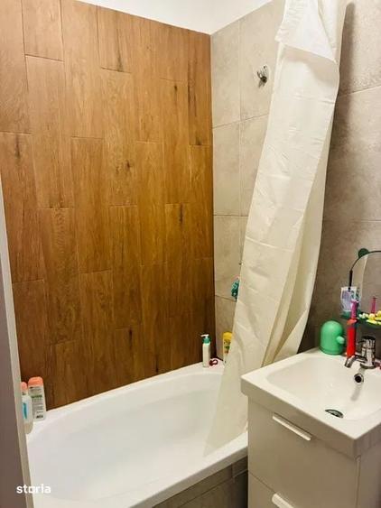 Apartament cu 3 camere decomandat în 1 Mai