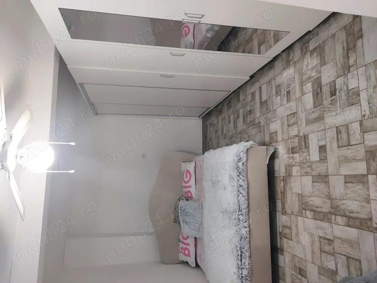 Casă cu 6 camere cu Teren 250 Mp în Central