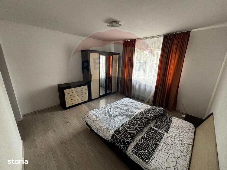 Casă cu 4 camere în Central